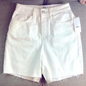 NWT BDG Urban Outfitters White Denim Shorts Womens Sz 26